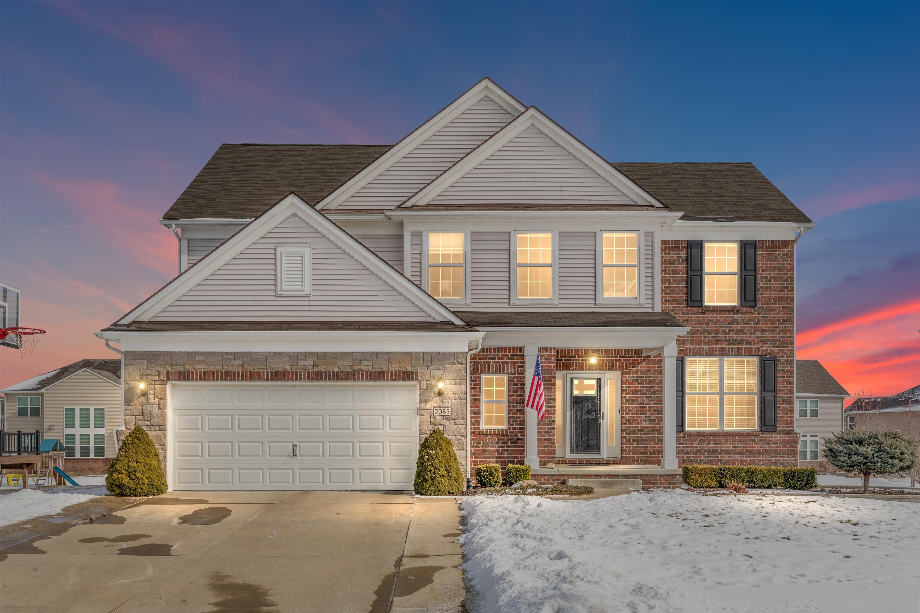 2083 FINDLEY CIRCLE, LAKE ORION, MI 48360